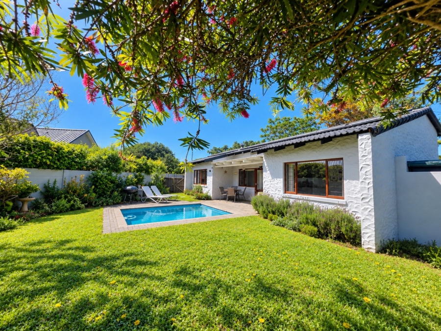 2 Bedroom Property for Sale in The Island Western Cape
